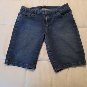 Riders Lee mid rise Bermuda blue jean shorts